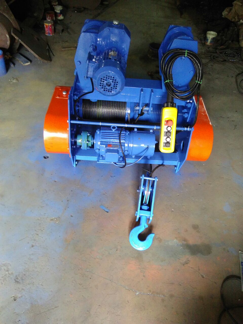 Electric hoist unit manufactured by Unity Fab Tech Engineering for industrial use in Gujarat