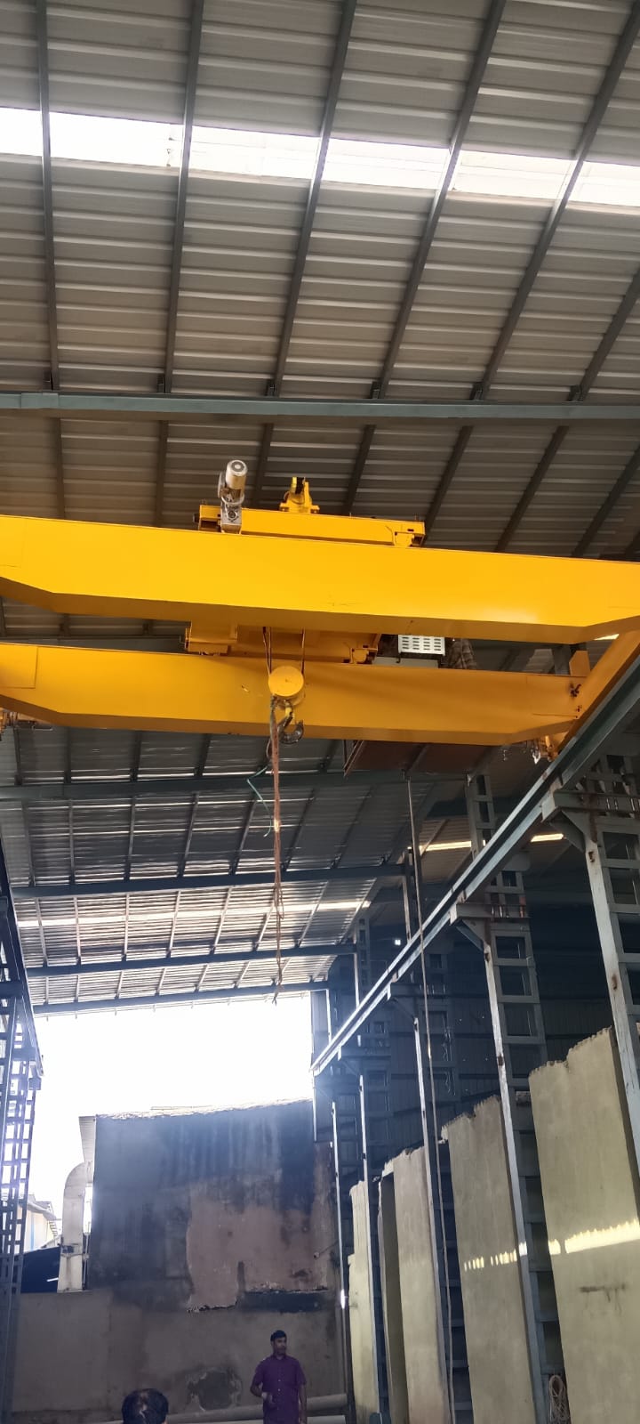 EOT overhead travelling crane installed by Unity Fab Tech Engineering in Gujarat factory